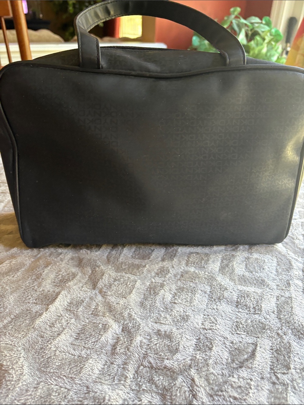 Women's DKNY Black Toiletries/Travel Bag